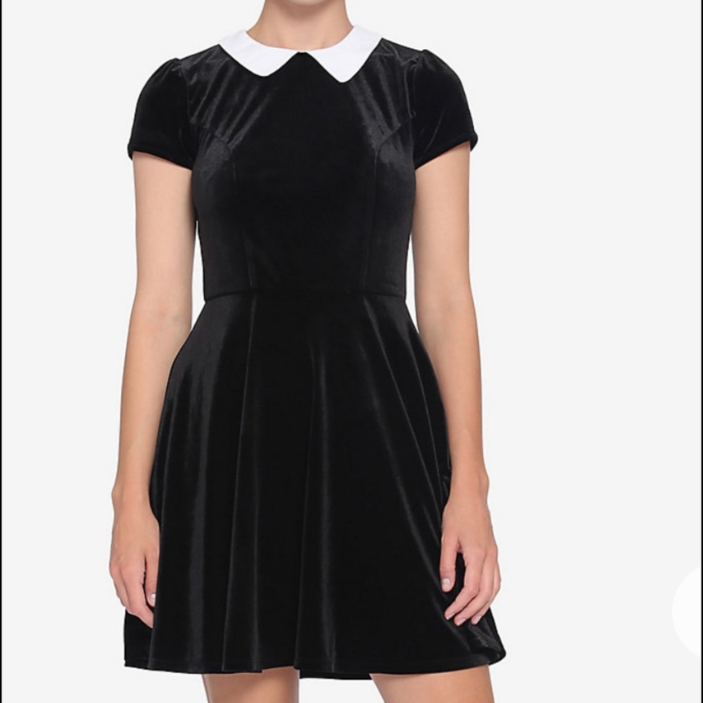 Hot topic black velvet dress HALLOWEEN